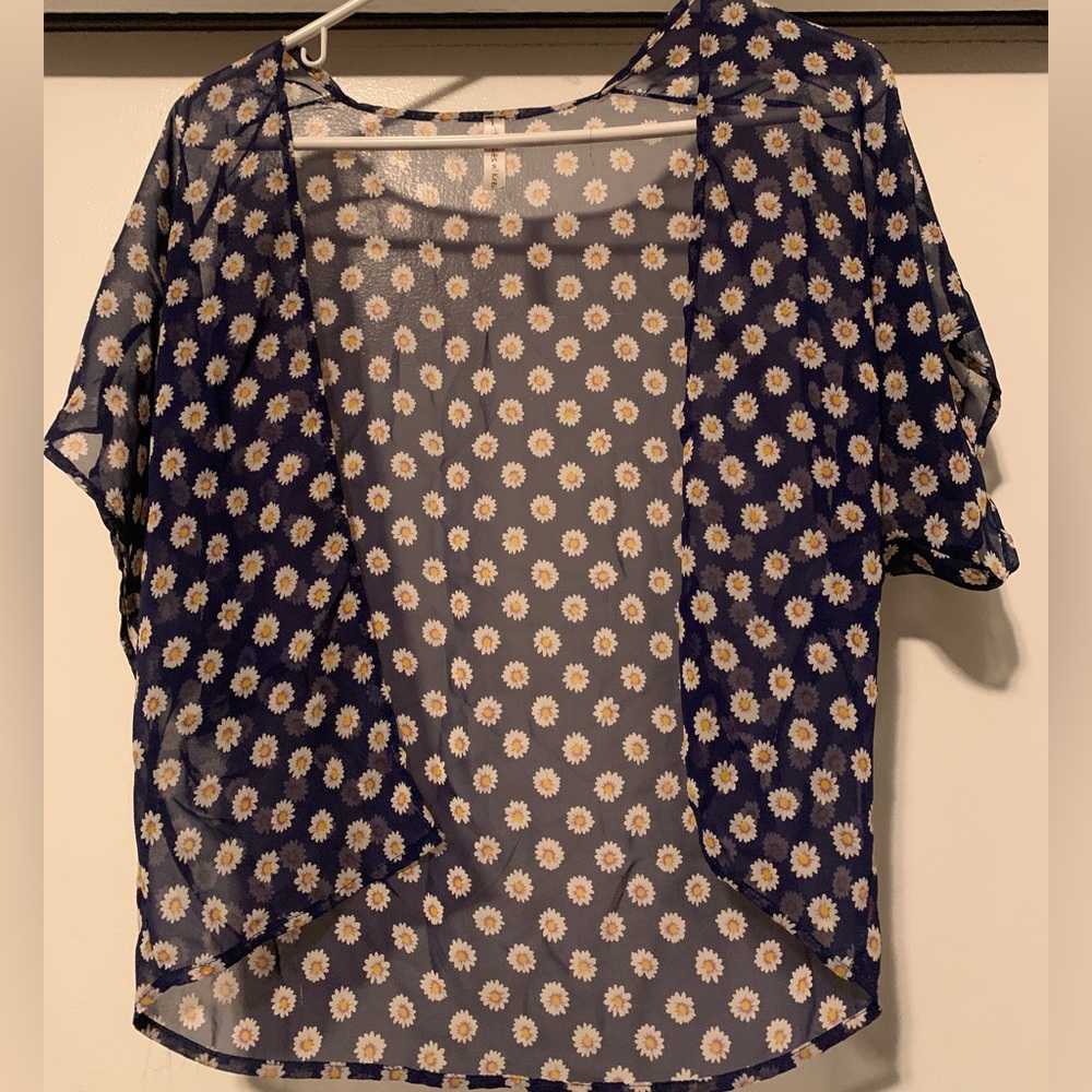 Super cute cover up // size L